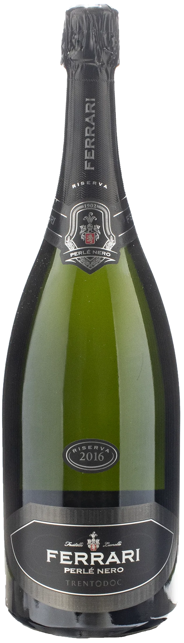 Ferrari Trento Perle Nero Extra Brut Riserva Magnum 2016