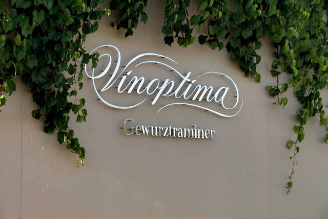 Vinoptima